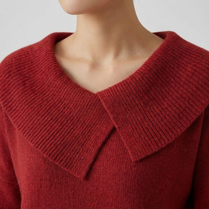 Lucia – Pulover Confortabil cu Guler Generos